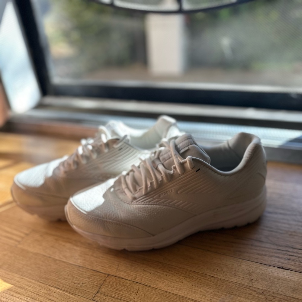 Brooks Addiction Walker, women’s 9.5 2E